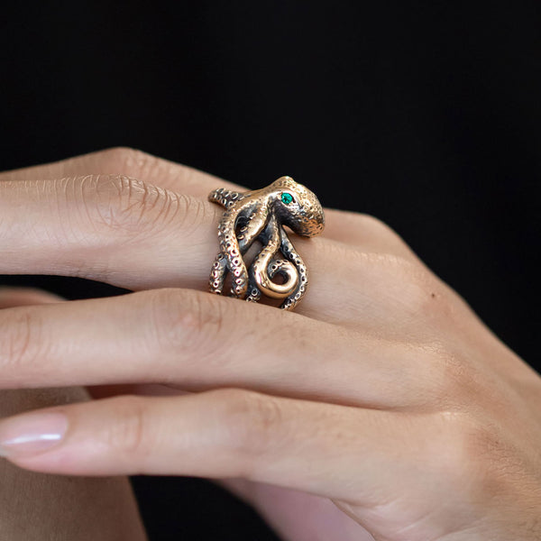 Solid 9 carat Gold Octopus ring with Emerald Eyes
