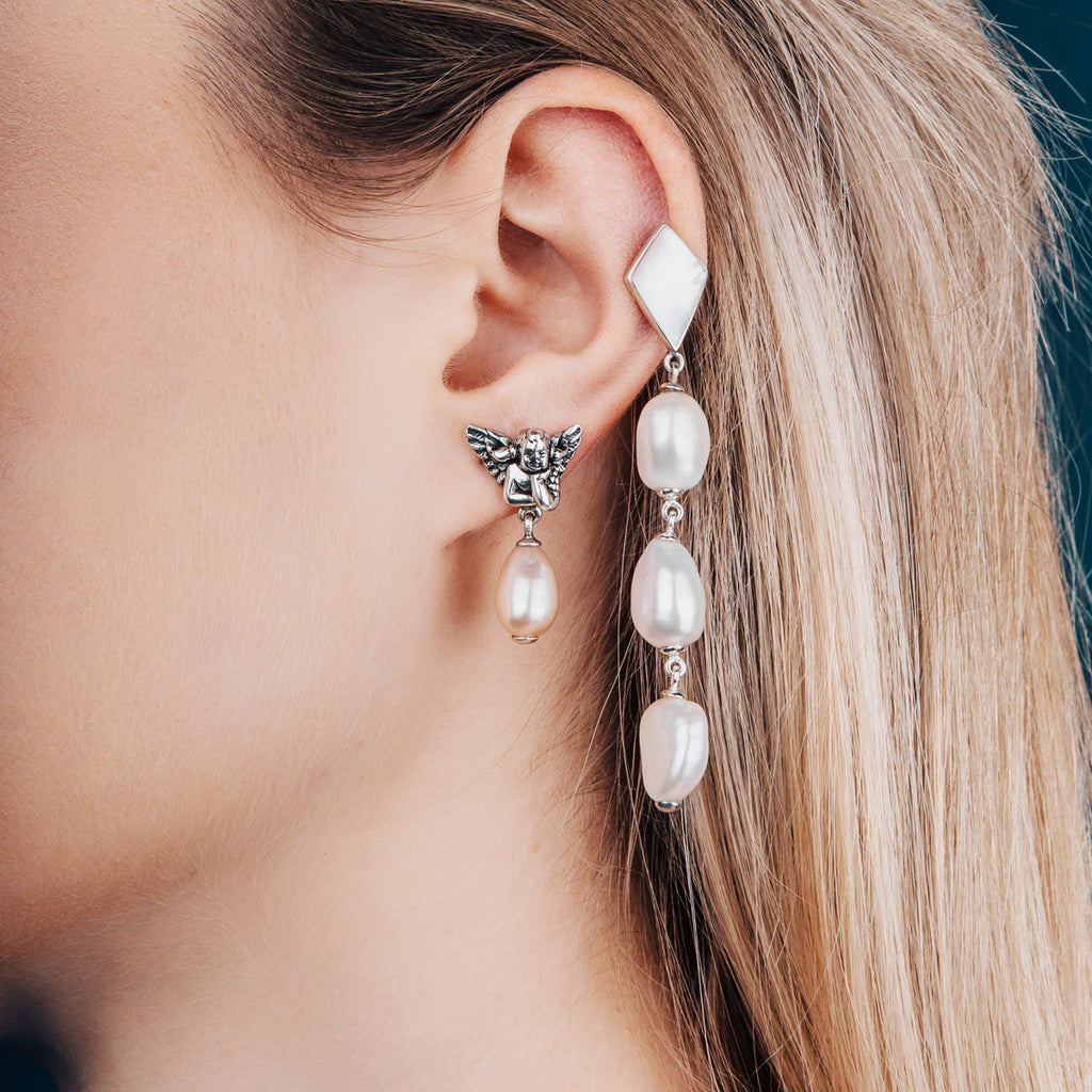Botticelli Pearl Earrings