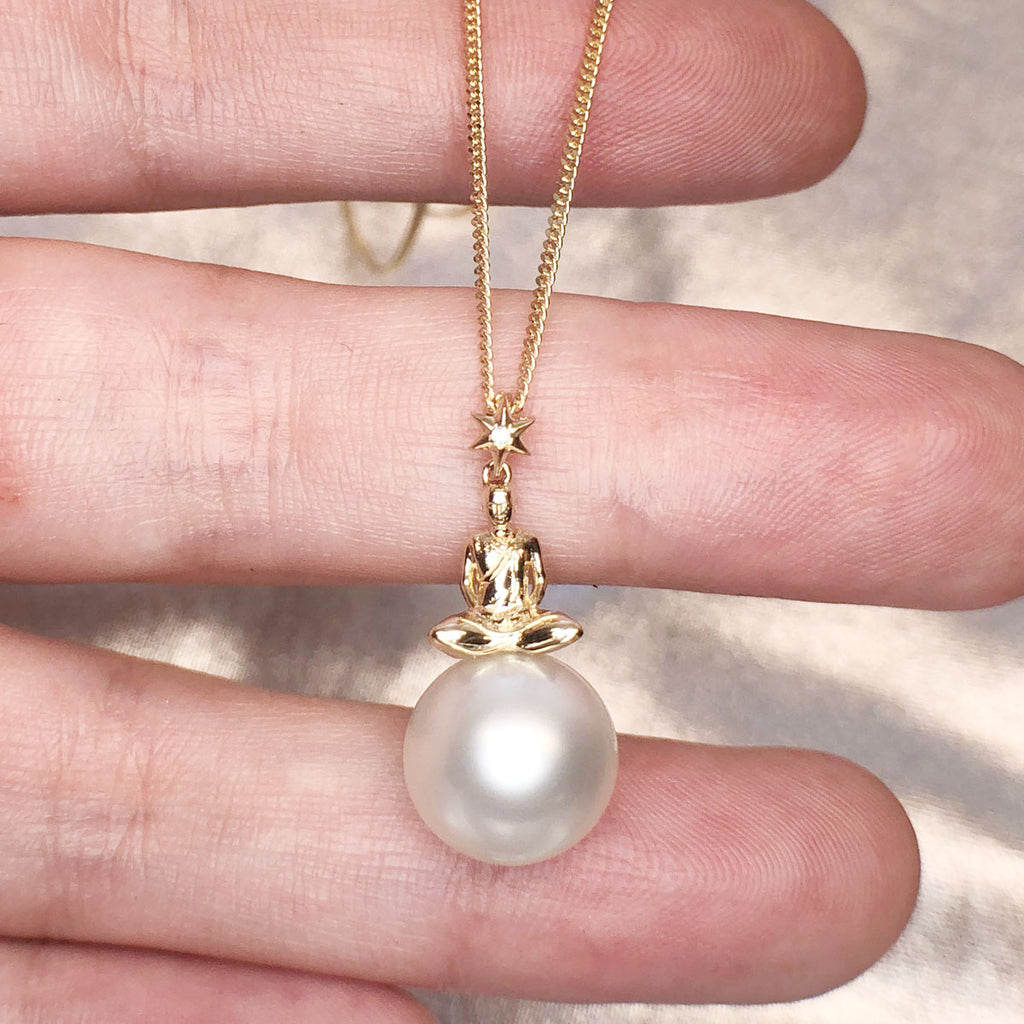 Meditating Buddha Pearl pendant in 9ct Yellow Gold with 50cm 9ct Gold Chain