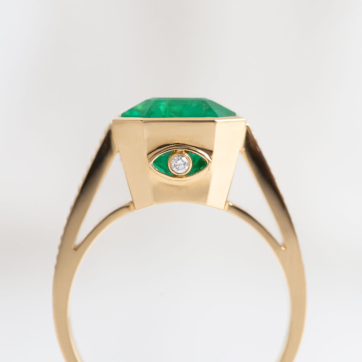 7.41 carat Emerald 'Stairway to the Emerald Dance Floor' ring in solid 18 carat Yellow Gold