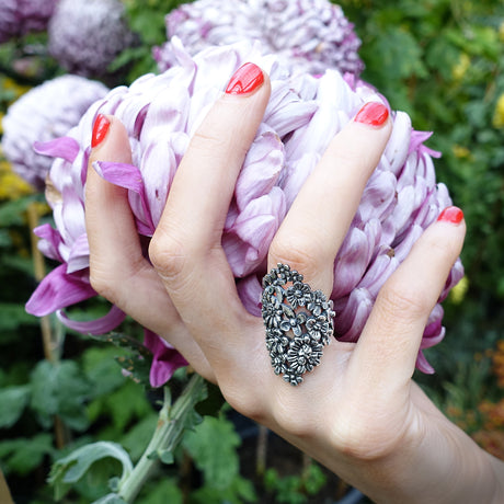 Flower garden ring