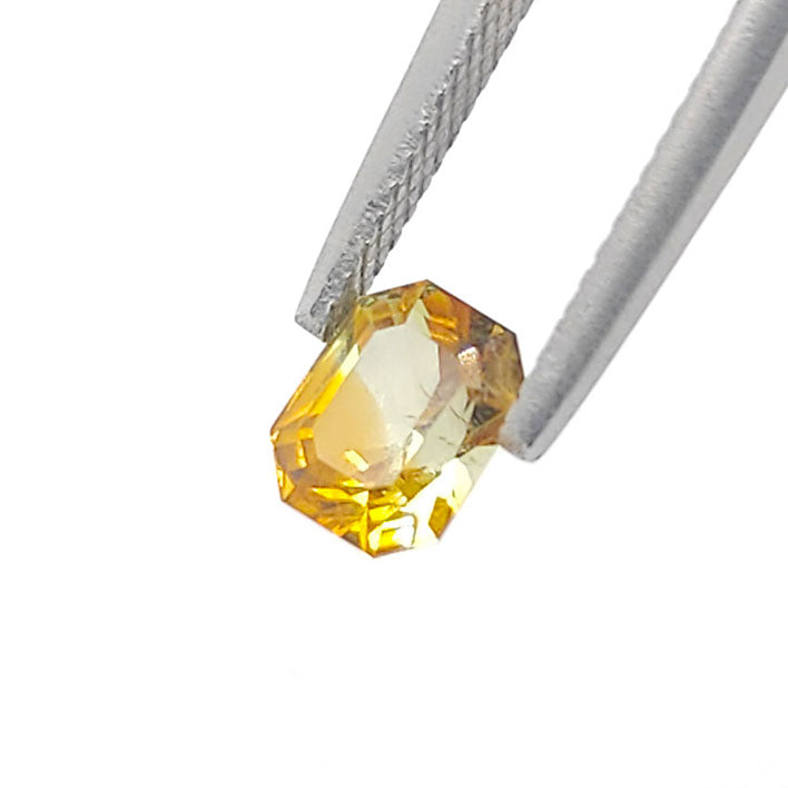 Golden Yellow Parti Sapphire Octagonal cut 1.50 carat