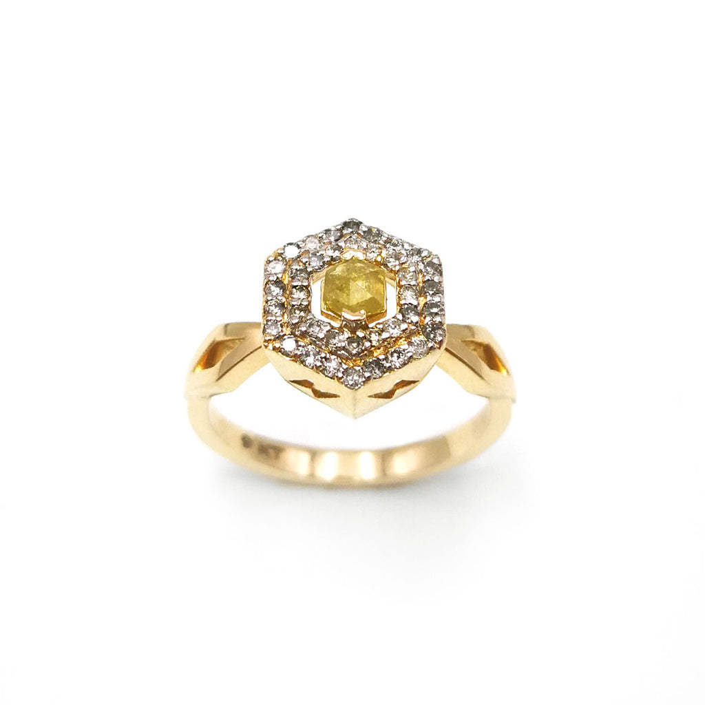Space Odyssey Ring with character Champagne Diamond in 9 carat Yellow Gold
