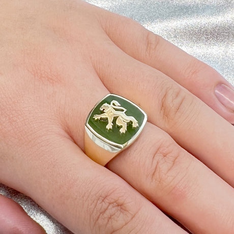 Pounamu Lion Crest Signet Ring