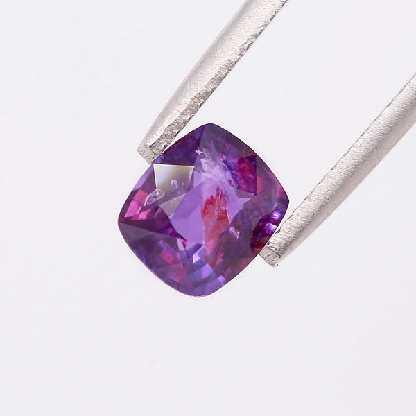 Unique Purple / Pink Bi-Colour Sapphire Cushion cut 1.57 carat