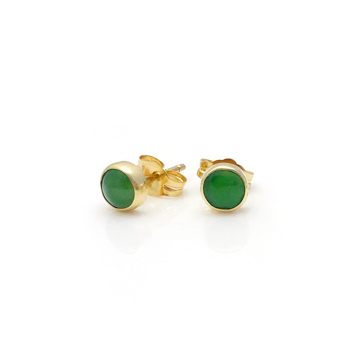 14 Carat Gold Pounamu Dot Studs