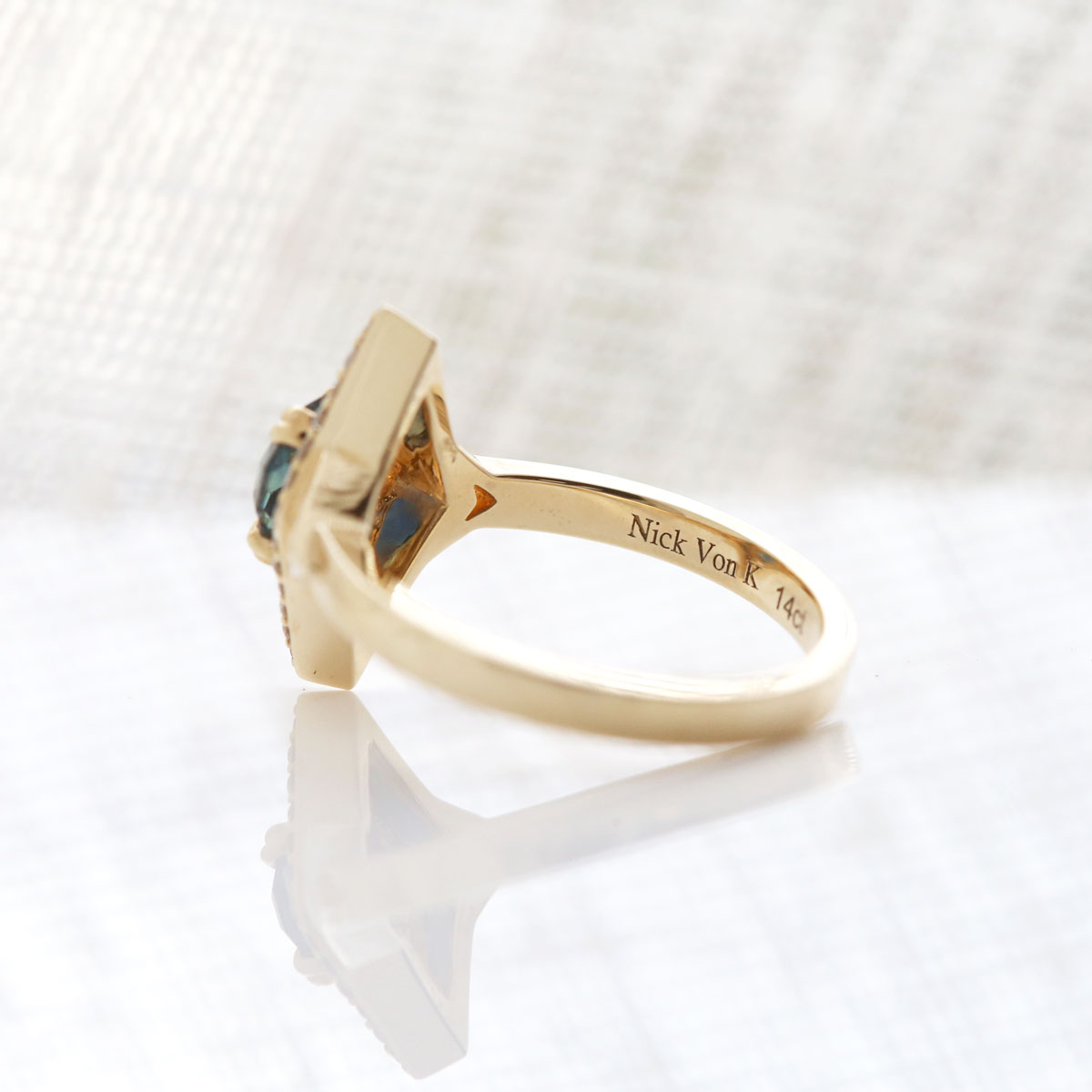 1.0 carat Deep Vibrant Blue Sapphire Helios Ring with Diamonds in 14 carat Yellow Gold