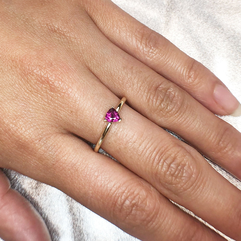 Dark Neon Pinky Red Spinel Trillion Tiny Treasure Ring in 9 carat Yellow Gold
